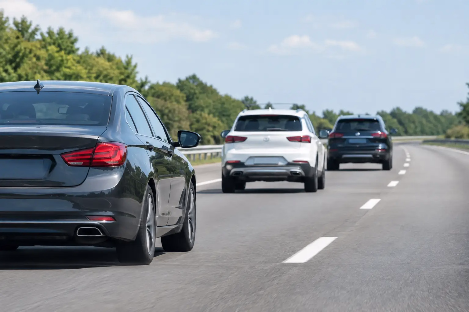 Safest Following Distances for Everyday Driving